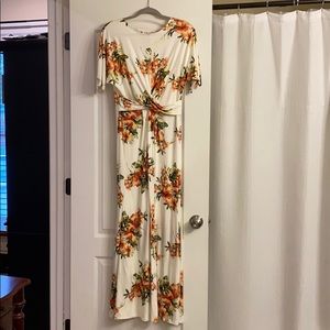 Floral maxi dress. Never worn